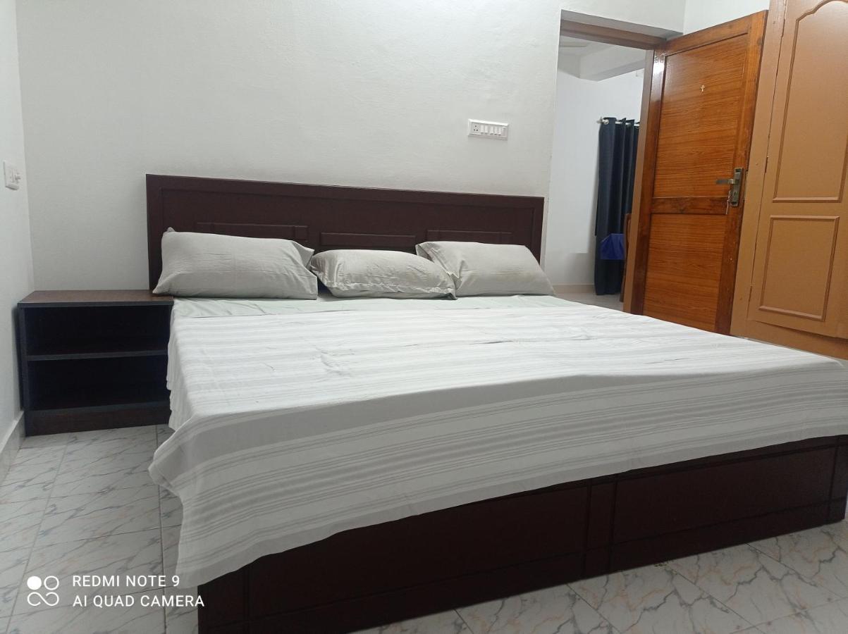 Fab House Apartment Thekkady Exterior photo